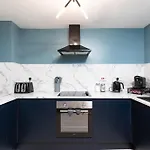 Old Town House Converted Church Dog-friendly Sleeps 6 Apartment *