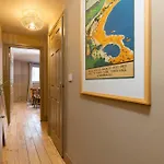 Old Town House Converted Church Dog-friendly Sleeps 6 *